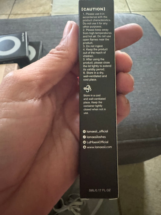 La Maesii Eyelash Growth Serum